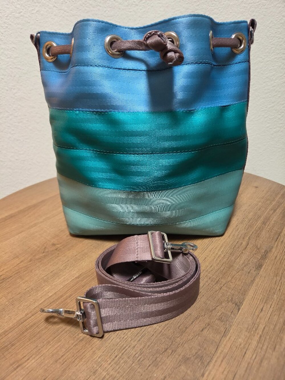 Harveys Seatbelt Bag HARD TO FIND RARE HTF Mermaid Park Hopper